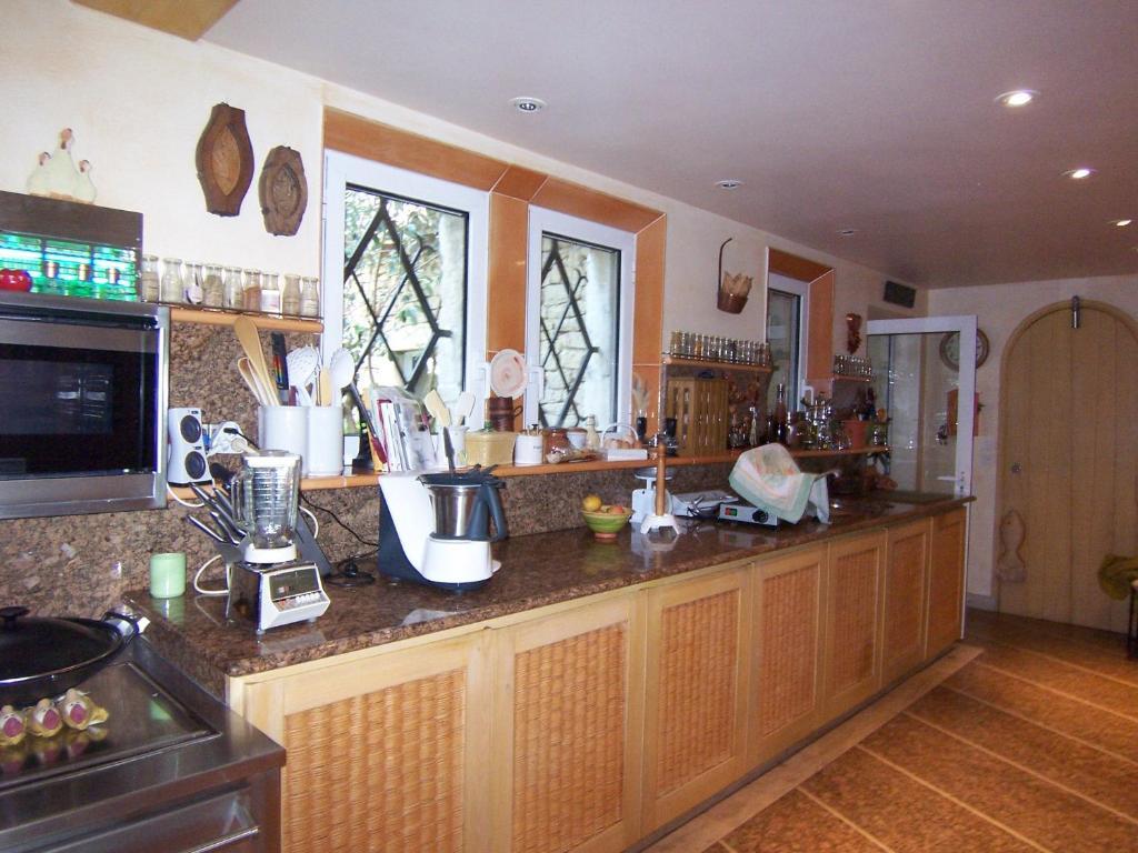 Lou Granos Bed & Breakfast Gordes Bagian luar foto