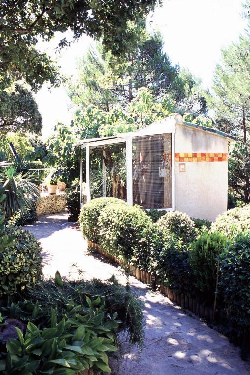 Lou Granos Bed & Breakfast Gordes Bagian luar foto