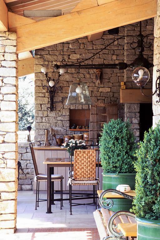 Lou Granos Bed & Breakfast Gordes Bagian luar foto