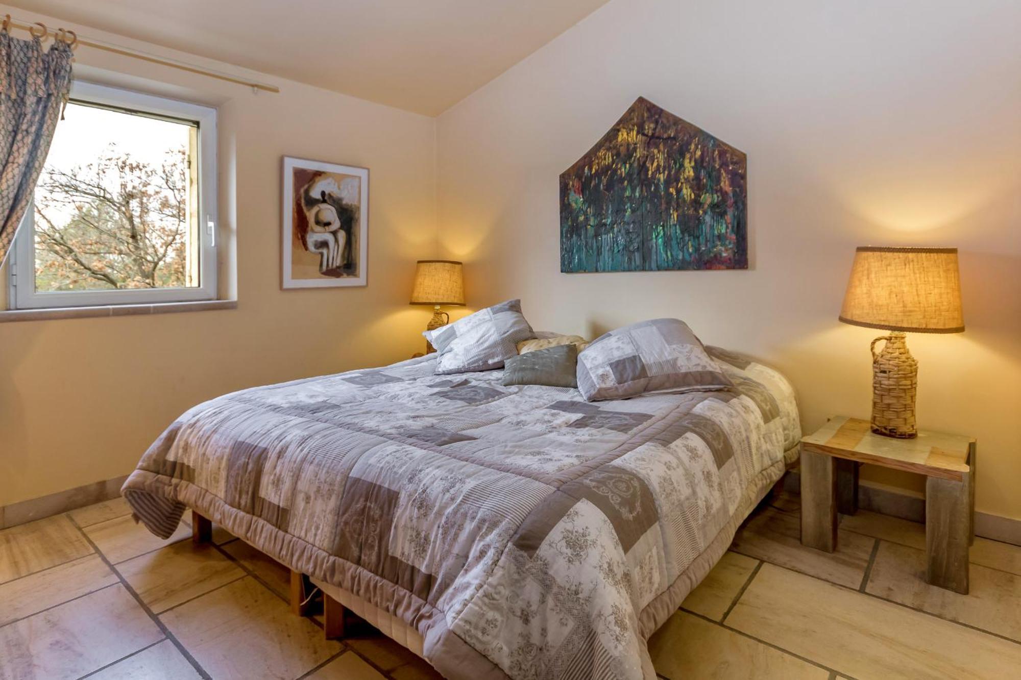 Lou Granos Bed & Breakfast Gordes Bagian luar foto