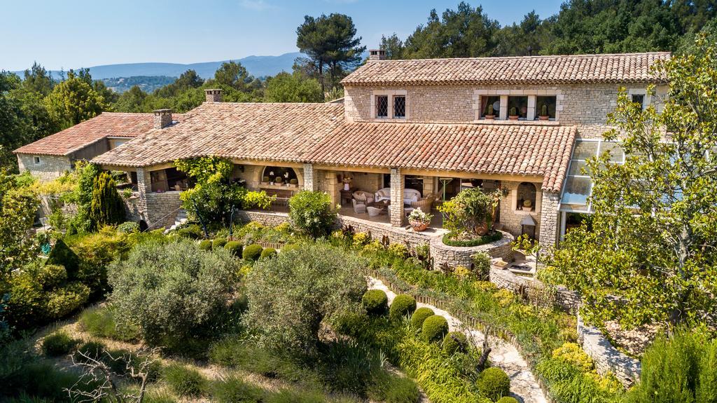Lou Granos Bed & Breakfast Gordes Bagian luar foto