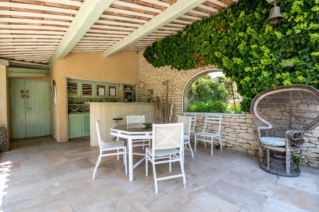 Lou Granos Bed & Breakfast Gordes Bagian luar foto