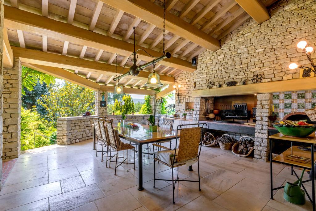 Lou Granos Bed & Breakfast Gordes Bagian luar foto
