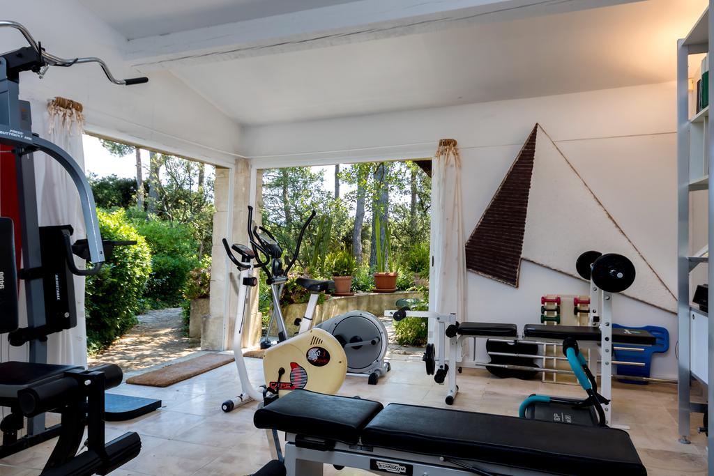Lou Granos Bed & Breakfast Gordes Bagian luar foto